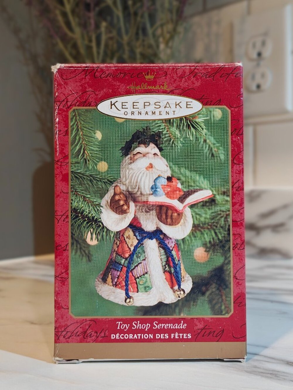 Hallmark Keepsake 2000 Toy Shop Serenade Santa Ornament